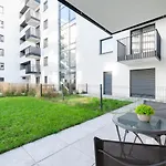 Sky Home- Rose Apartament -Manufaktura, Bezplatny Parking, Klima, Dostep Na Kod